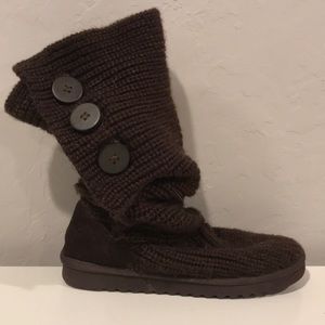 Faux knit uggs